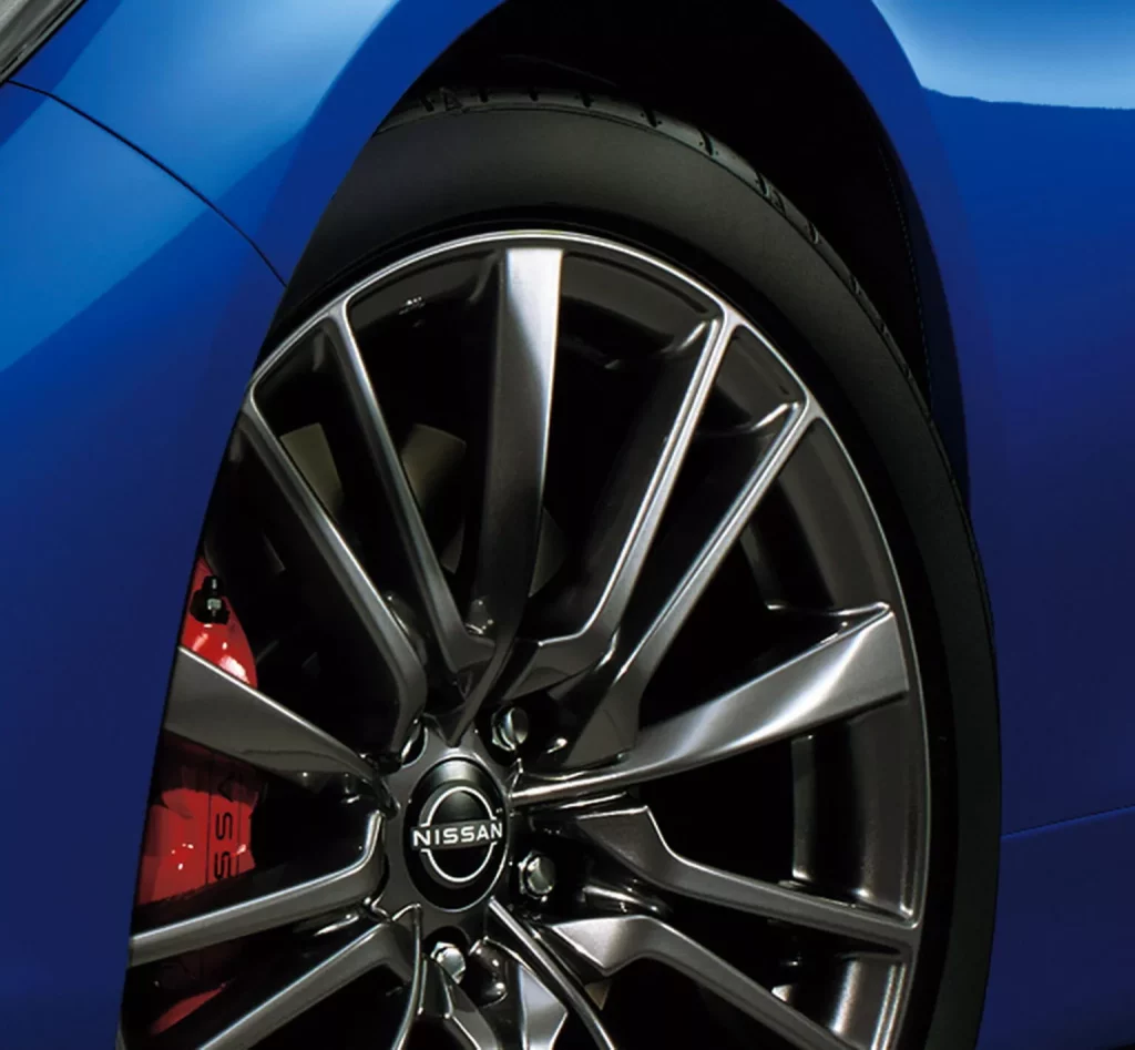 El Nissan Skyline se despide 10 años después con 400 unidades de colección 8 Motor16 2025 Nissan Skyline 400R Limited 3 Motor16