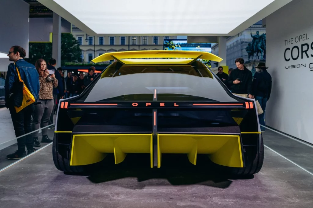 2025 Opel Corsa GSE Vision Gran Turismo Nacimiento 11 Motor16