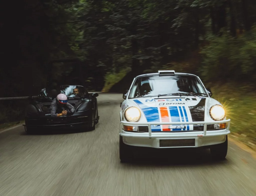 2025 Porsche 718 Boxster S. Camera car. Imagen movimiento.