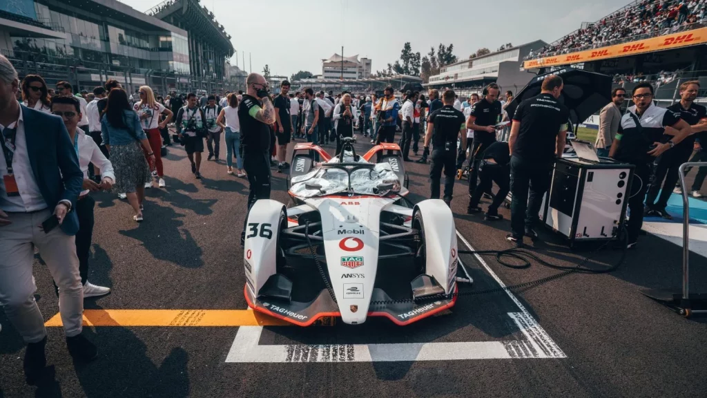 2025 Porsche TAG Formula E Nombre 18 Motor16