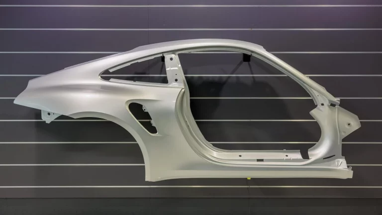 El ‘arte’ con el que Porsche trabaja el aluminio para dar forma a sus mejores deportivos