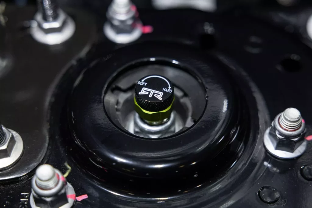 2025 RTR Mustang Spec 5. Imagen suspensión.
