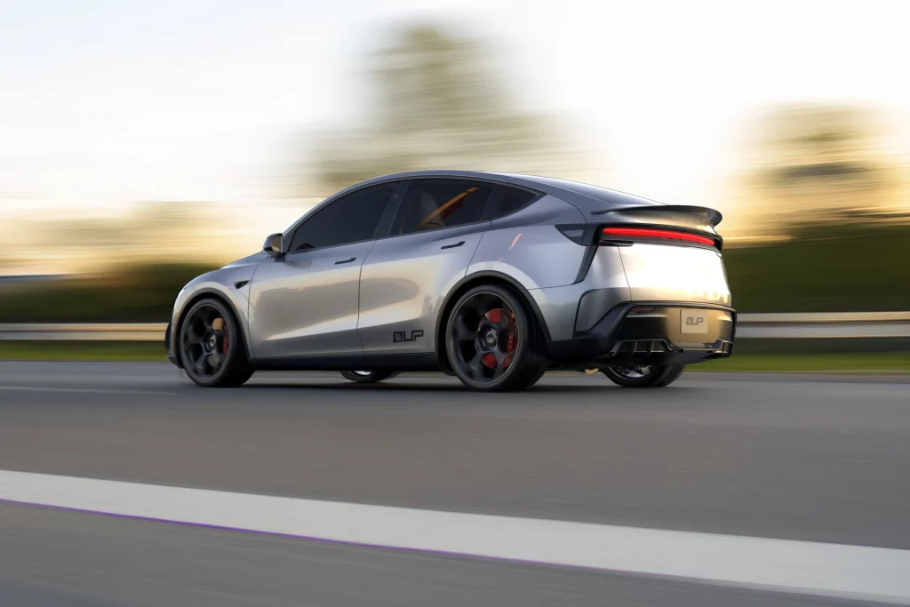 2025 Tesla Model Y Performance UP. Imagen movimiento.