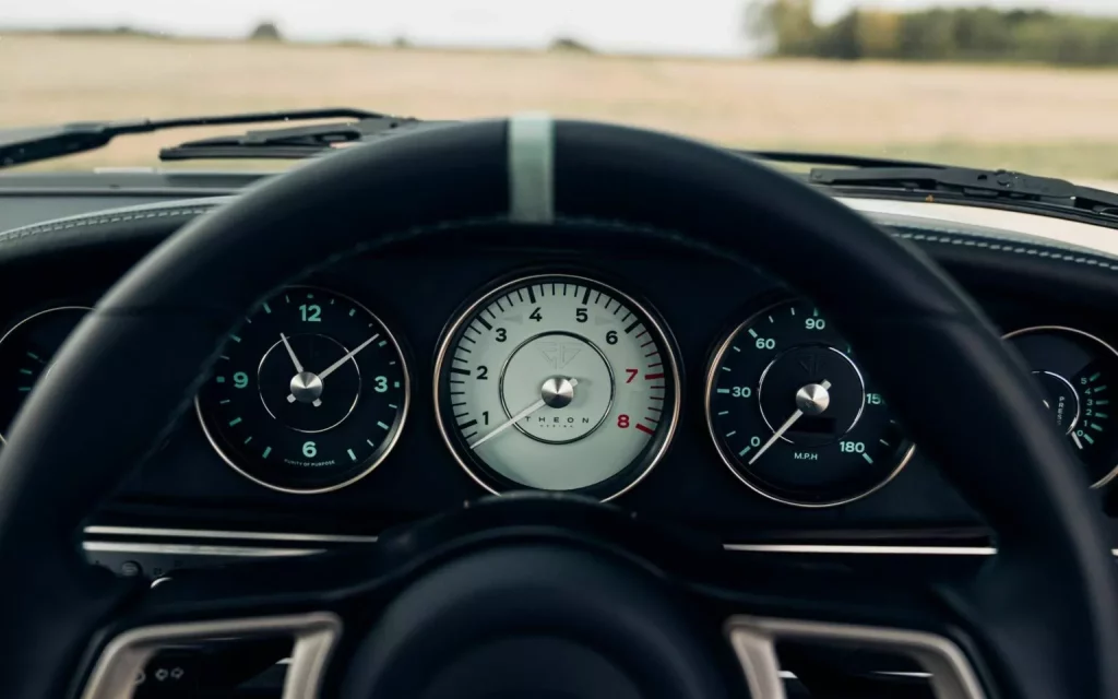Lo último de Theon Design cuesta como tres Porsche 911 Carrera a estrenar 20 Motor16 2025 Theon Design Porsche 911 Commission 11 Motor16