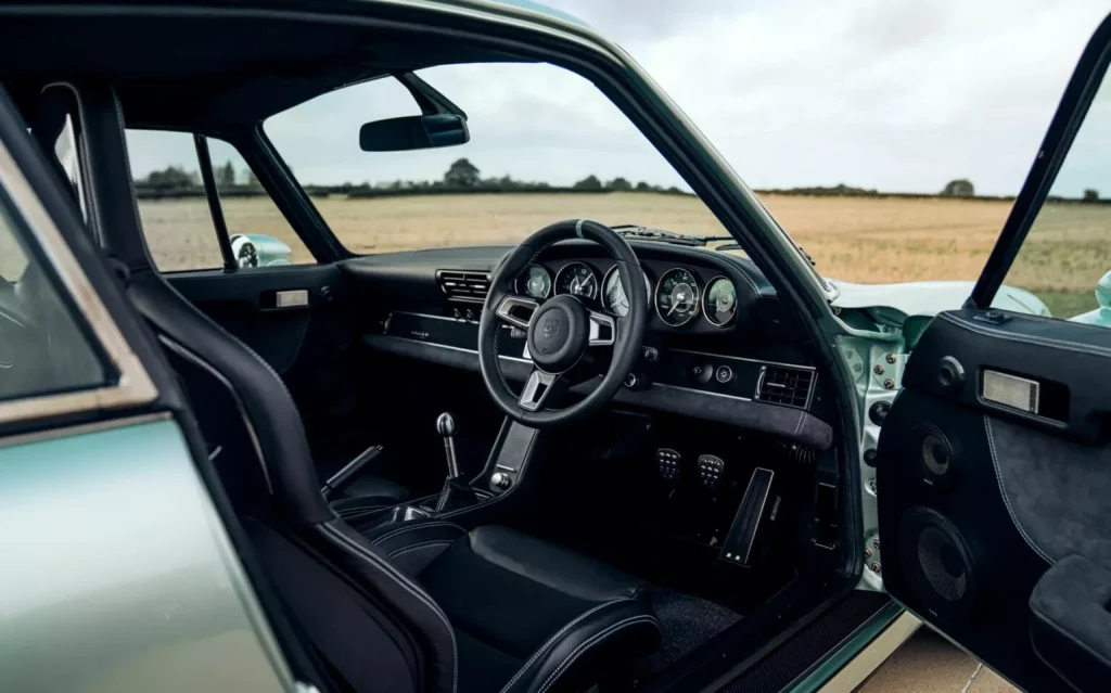 Lo último de Theon Design cuesta como tres Porsche 911 Carrera a estrenar 17 Motor16 2025 Theon Design Porsche 911 Commission 12 Motor16
