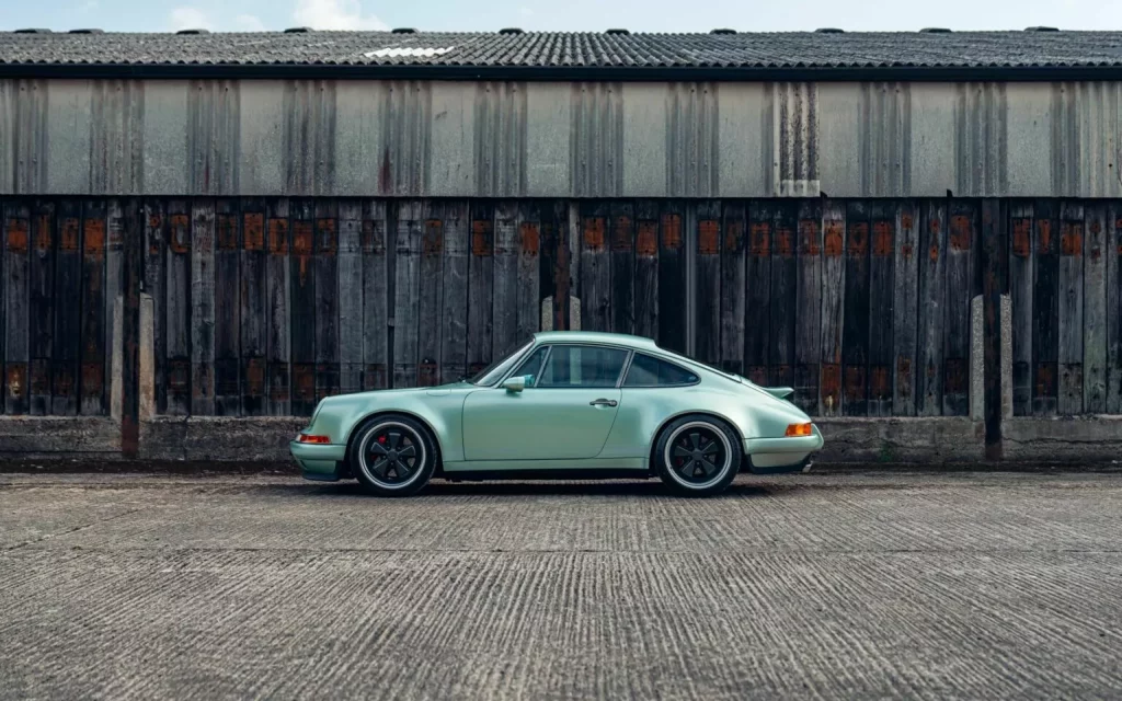 Lo último de Theon Design cuesta como tres Porsche 911 Carrera a estrenar 6 Motor16 2025 Theon Design Porsche 911 Commission 4 Motor16
