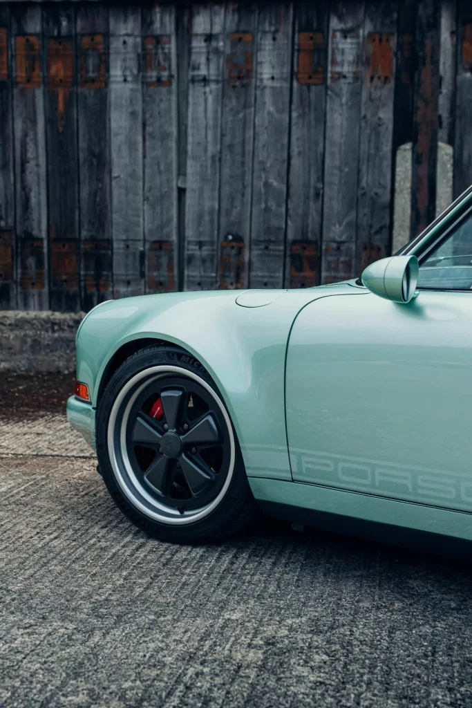Lo último de Theon Design cuesta como tres Porsche 911 Carrera a estrenar 15 Motor16 2025 Theon Design Porsche 911 Commission 6 Motor16