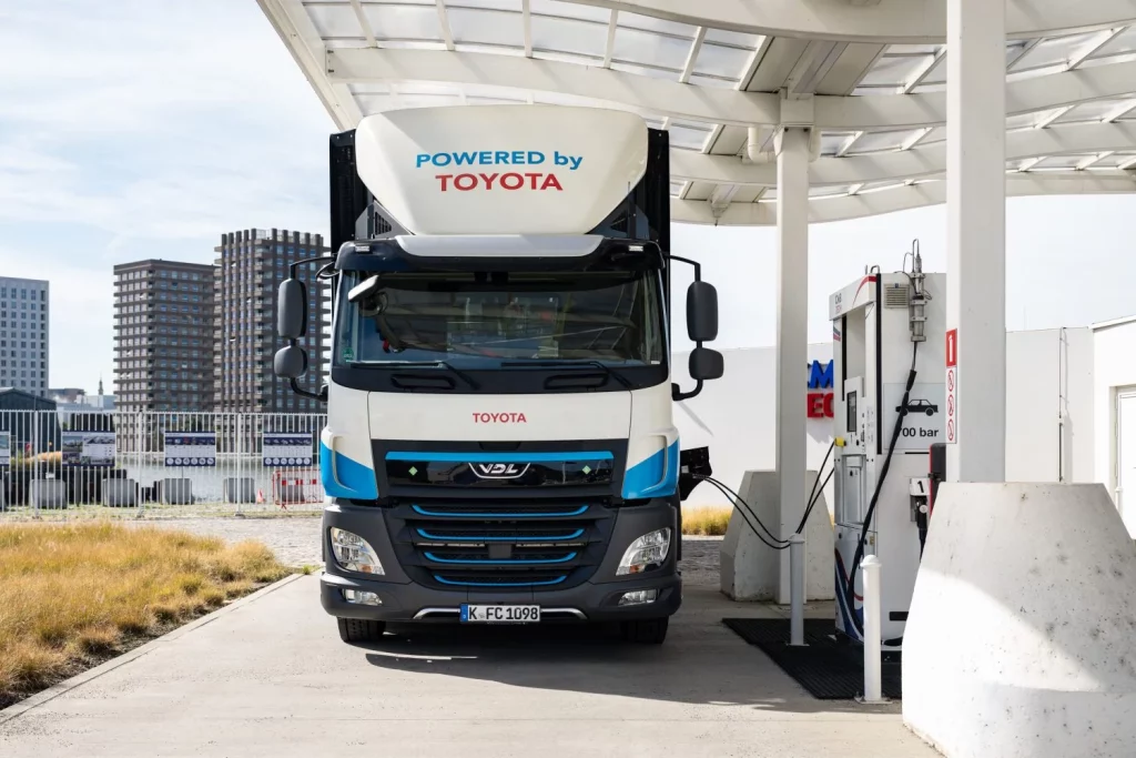 2025 Toyota camion hidrogeno pila 3 Motor16