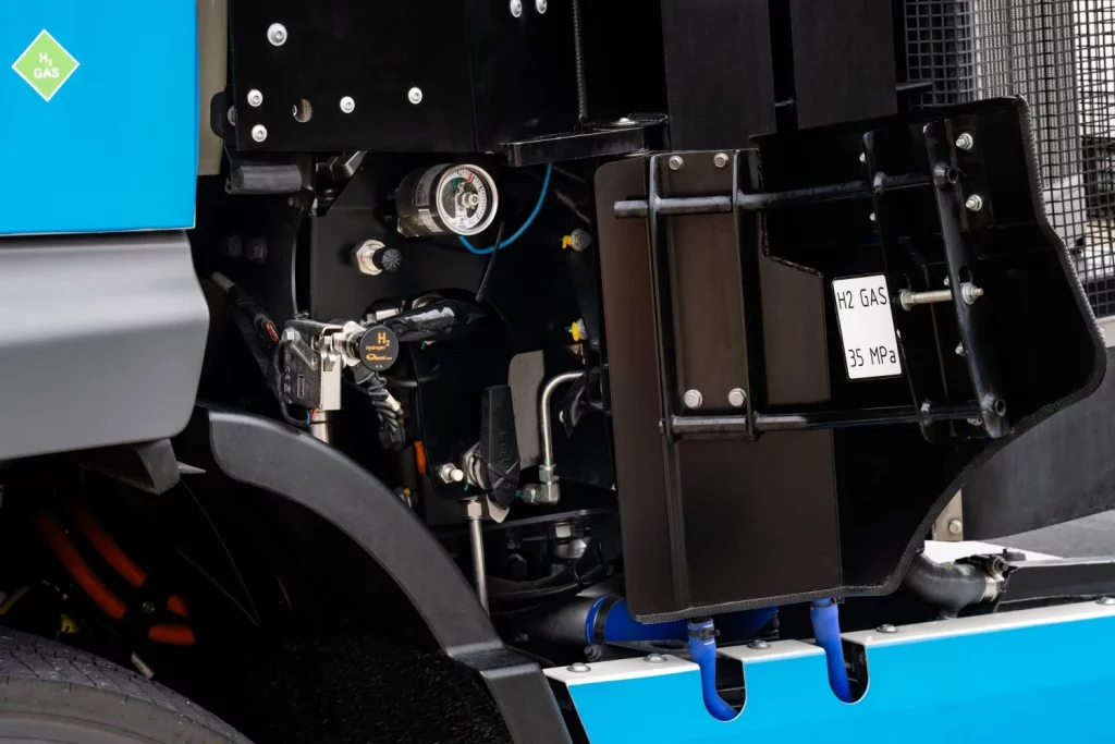 2025 Toyota camion hidrogeno pila 6 Motor16
