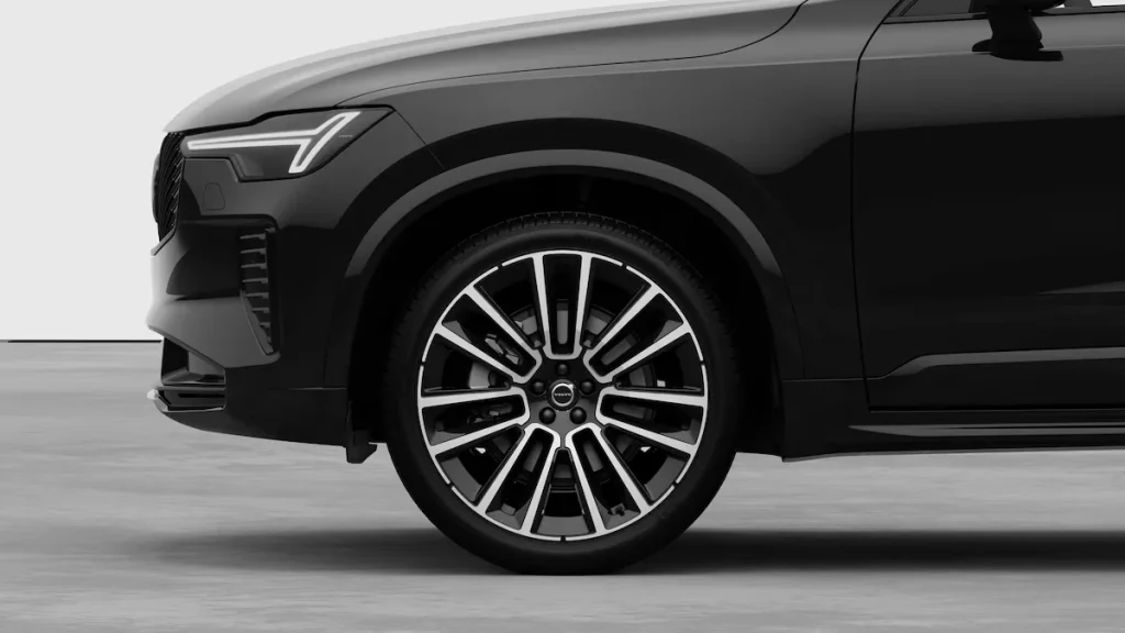 El sensacional Volvo XC90 saca su lado más siniestro desde 88.607 euros 16 Motor16 2025 Volvo XC90 Black 2 Motor16