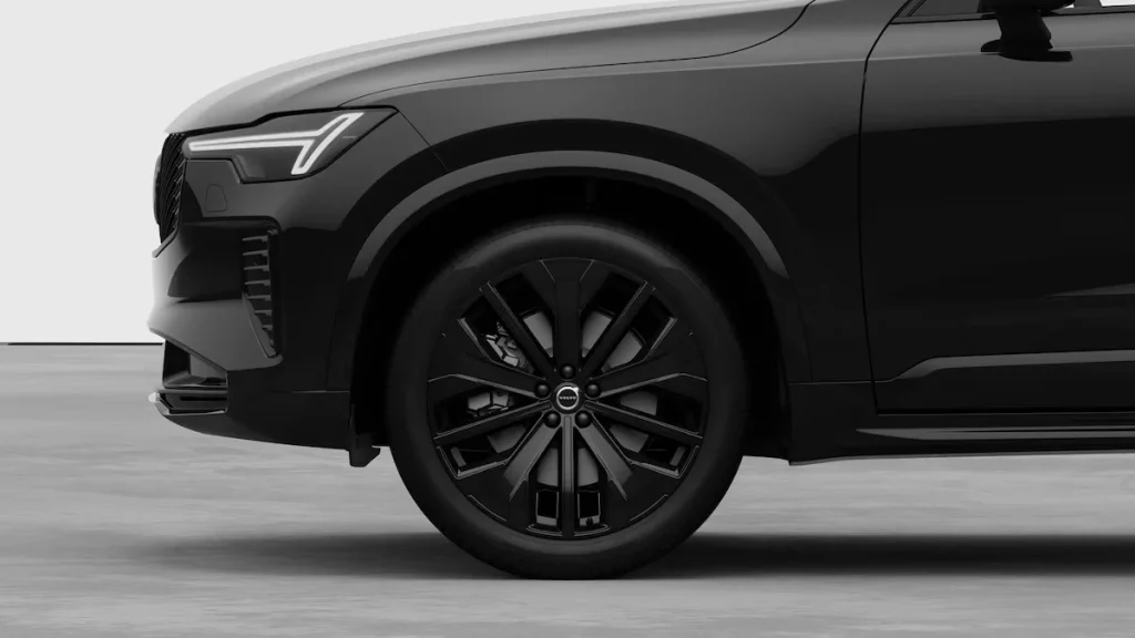 El sensacional Volvo XC90 saca su lado más siniestro desde 88.607 euros 17 Motor16 2025 Volvo XC90 Black 3 Motor16