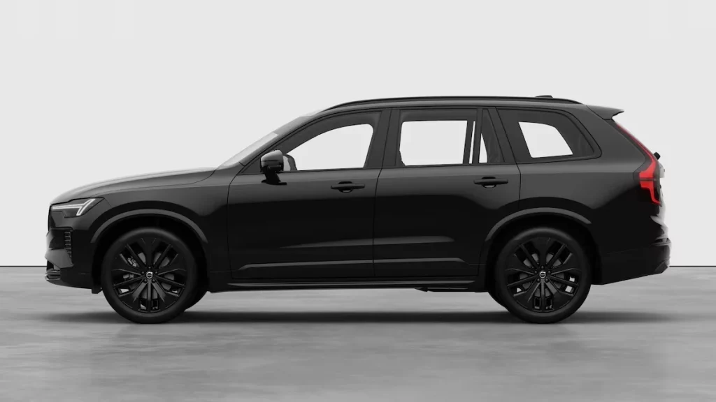 El sensacional Volvo XC90 saca su lado más siniestro desde 88.607 euros 11 Motor16 2025 Volvo XC90 Black estudio 4 Motor16