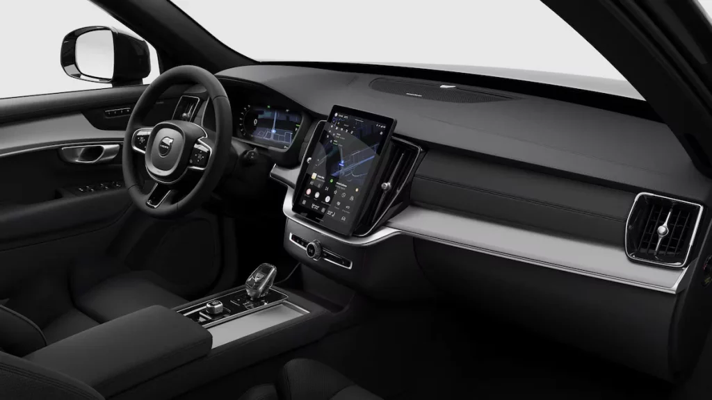 El sensacional Volvo XC90 saca su lado más siniestro desde 88.607 euros 34 Motor16 2025 Volvo XC90 Black interior 3 Motor16