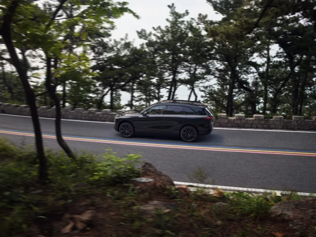 XPENG G9: El SUV eléctrico que se carga a la velocidad de la luz 2 Motor16 2025 XPENG G9. Imagen movimiento.