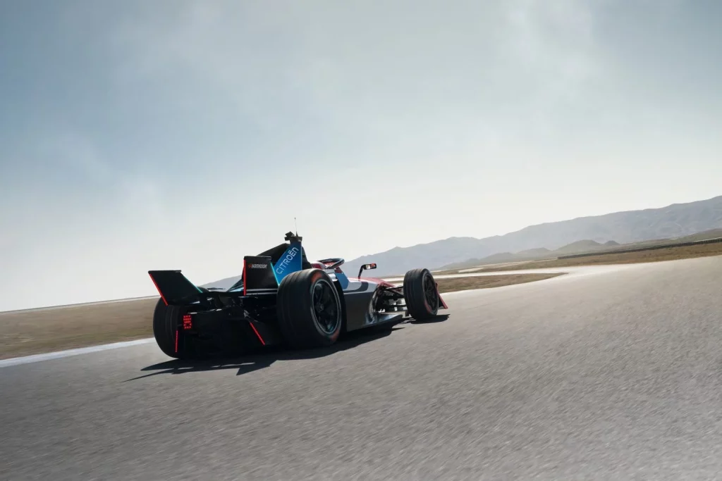 Citroën muestra sus armas para luchar en el campeonato ABB FIA de Fórmula E 11 Motor16 2025 citroen formula e gen3 1 Motor16