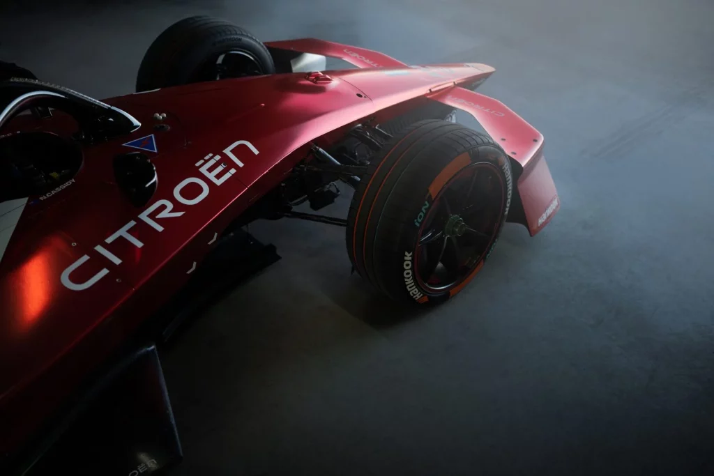 Citroën muestra sus armas para luchar en el campeonato ABB FIA de Fórmula E 2 Motor16 2025 Citroën Fórmula E. Imagen detalle.