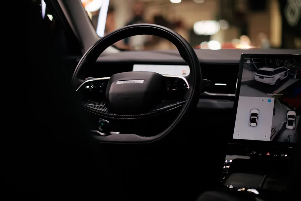 El nuevo JAECOO 5 saca su lado pet-friendly: En sus asientos está la clave 1 Motor16 2025 Jaecoo 5. Imagen volante.