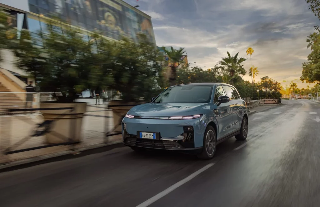 Leapmotor B10: conducimos un SUV eléctrico en el que el precio no lo es todo 18 Motor16 2025 leapmotor b10 al volante 1 Motor16