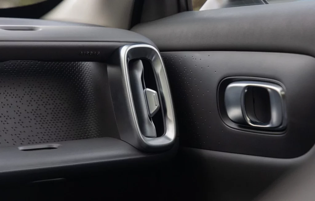 Leapmotor B10: conducimos un SUV eléctrico en el que el precio no lo es todo 49 Motor16 2025 leapmotor b10 al volante 16 Motor16
