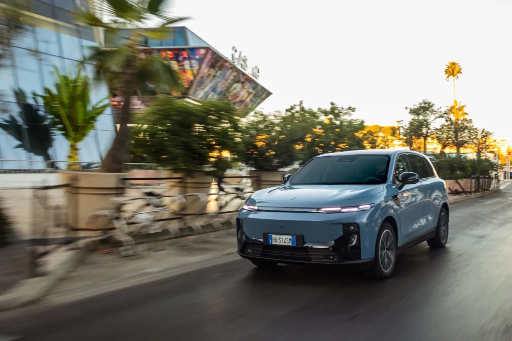 Leapmotor B10: conducimos un SUV eléctrico en el que el precio no lo es todo 22 Motor16 2025 leapmotor b10 al volante 38 Motor16
