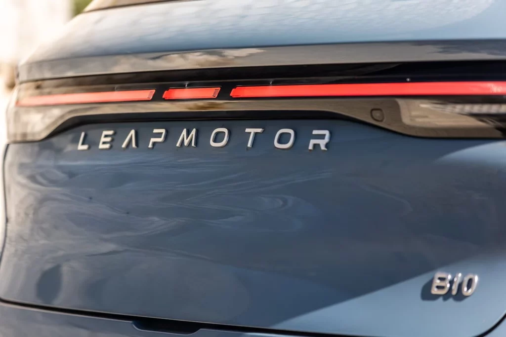 Leapmotor B10: conducimos un SUV eléctrico en el que el precio no lo es todo 35 Motor16 2025 leapmotor b10 al volante 4 Motor16