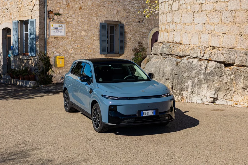 Leapmotor B10: conducimos un SUV eléctrico en el que el precio no lo es todo 12 Motor16 2025 leapmotor b10 al volante 45 Motor16