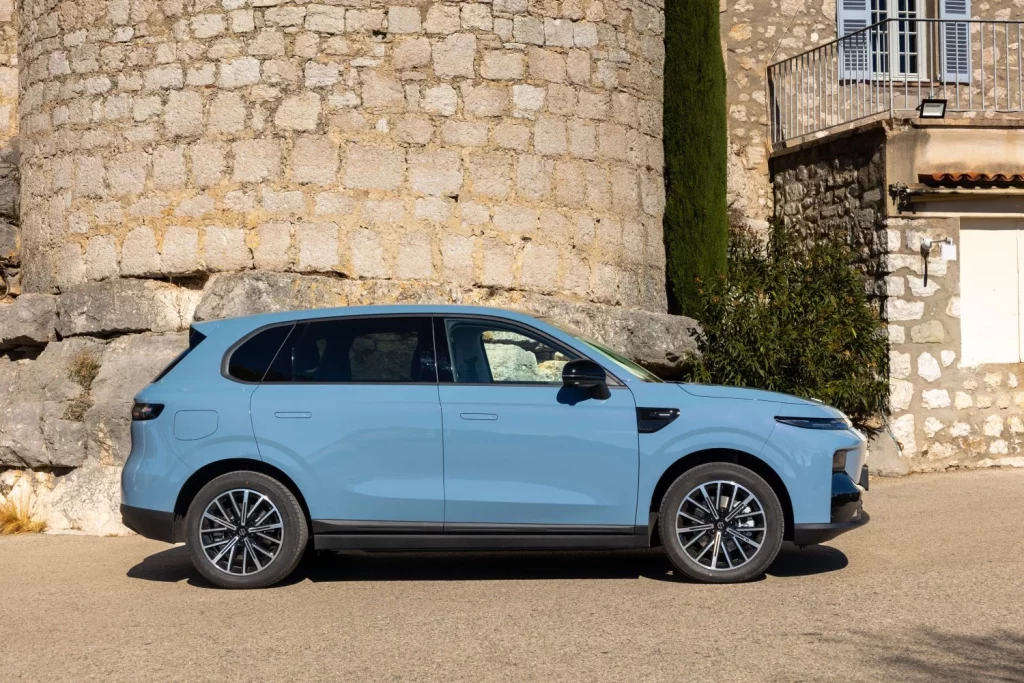 Leapmotor B10: conducimos un SUV eléctrico en el que el precio no lo es todo 14 Motor16 2025 leapmotor b10 al volante 51 Motor16