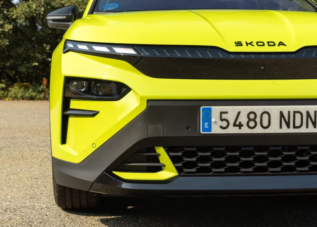 Gama ‘0 emisiones’ de Skoda: La excusa perfecta para celebrar 130 años de historia 17 Motor16 2025 skoda elroq rs 16 Motor16