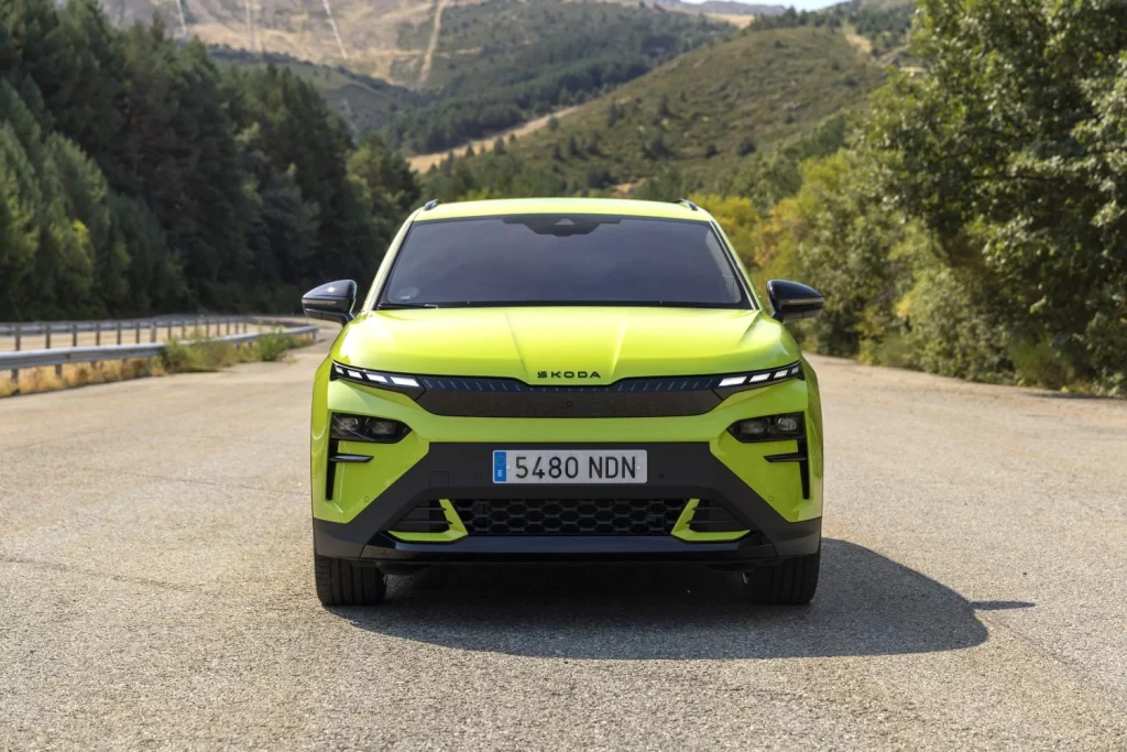 Gama ‘0 emisiones’ de Skoda: La excusa perfecta para celebrar 130 años de historia 10 Motor16 2025 skoda elroq rs 3 Motor16