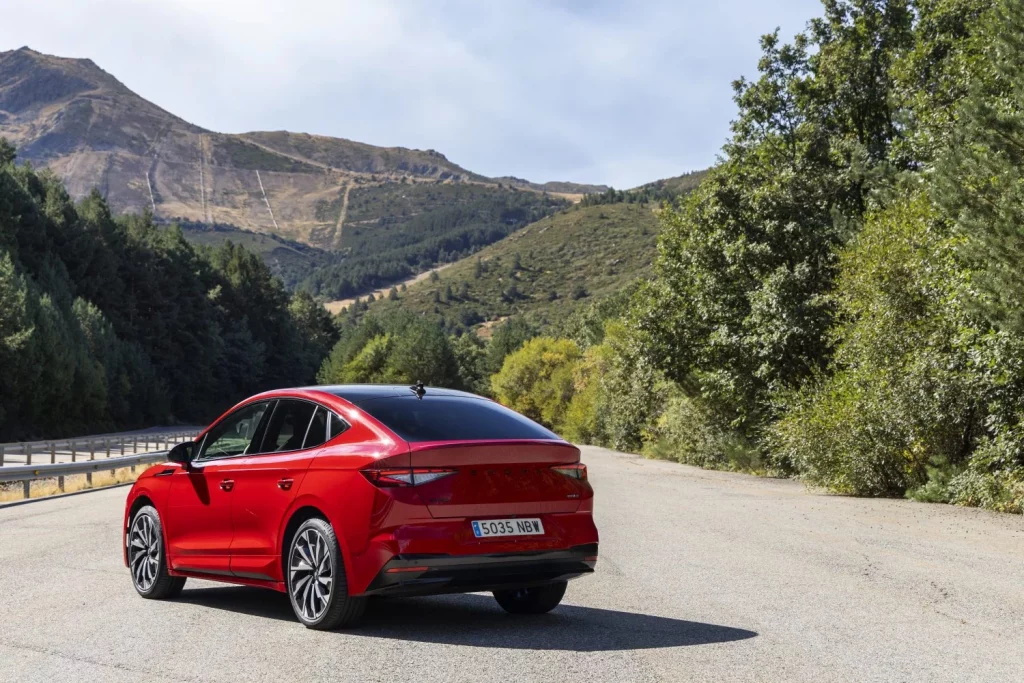 Gama ‘0 emisiones’ de Skoda: La excusa perfecta para celebrar 130 años de historia 29 Motor16 2025 skoda enyaq rs 2 Motor16