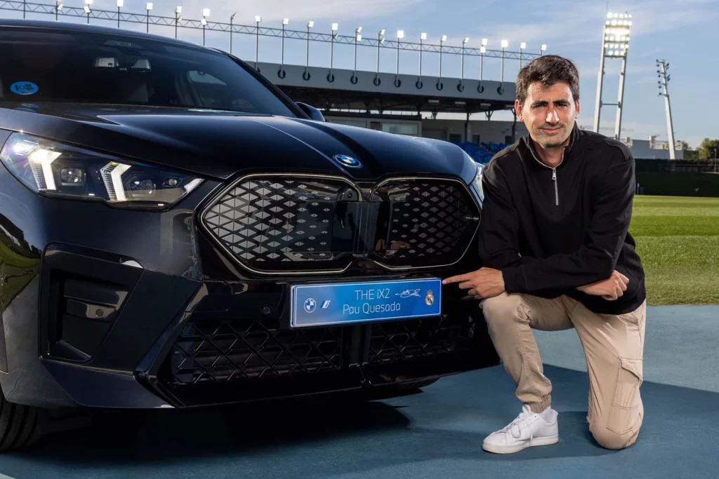 La plantilla del Real Madrid femenino ya conduce sus nuevos BMW: todas las fotos de las jugadoras con sus coches 3 Motor16 2025 BMW REAL MADRID FEMENINO54 Motor16