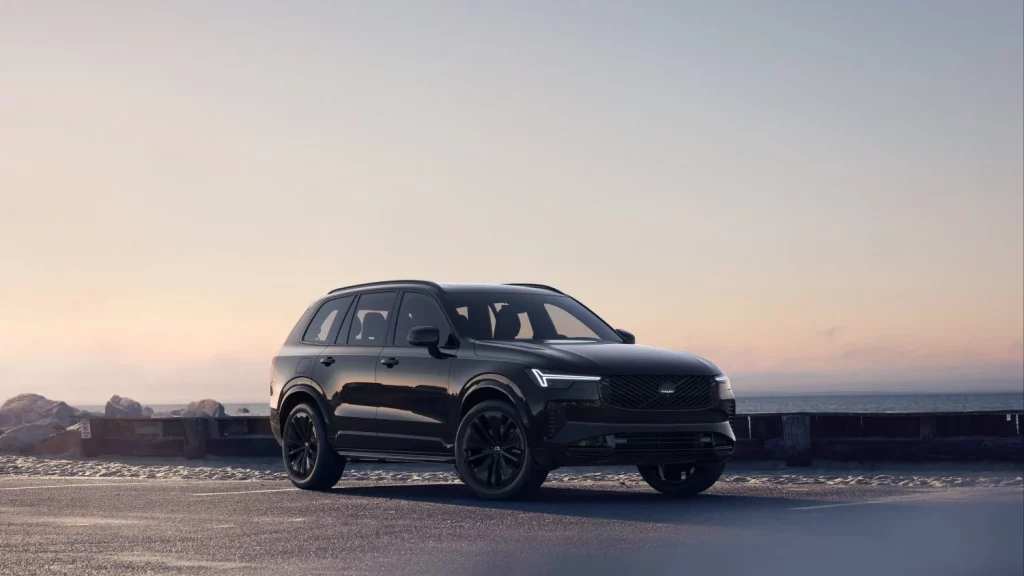 El sensacional Volvo XC90 saca su lado más siniestro desde 88.607 euros 22 Motor16 352769 Volvo XC90 Black Edition exterior Motor16