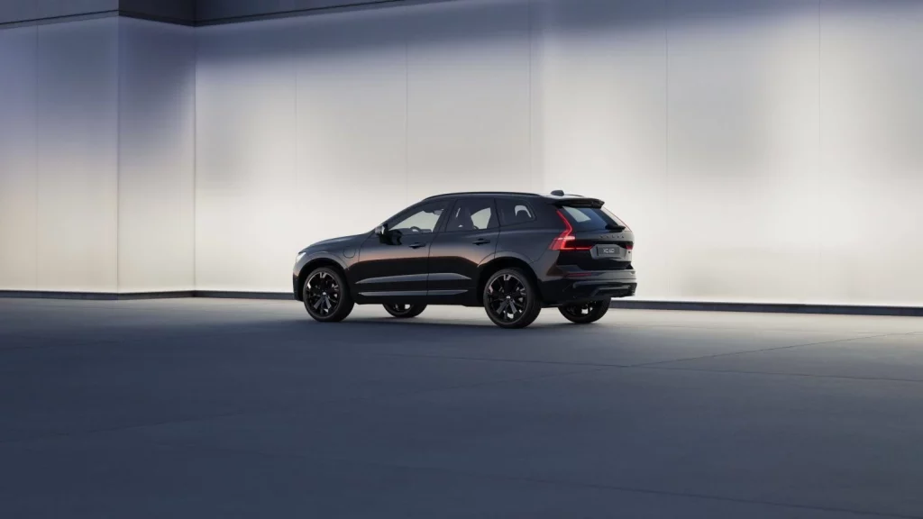 El sensacional Volvo XC90 saca su lado más siniestro desde 88.607 euros 26 Motor16 352776 Volvo XC60 Black Edition exterior Motor16