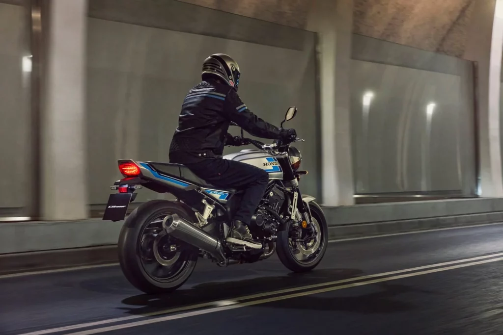 Honda CB1000F 2026: el regreso del espíritu ochentero con tecnología de vanguardia 3 Motor16 548959 26YM Honda CB1000F Motor16