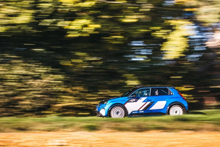 Alpine desata el A290 Rallye: 220 CV eléctricos listos para la competición