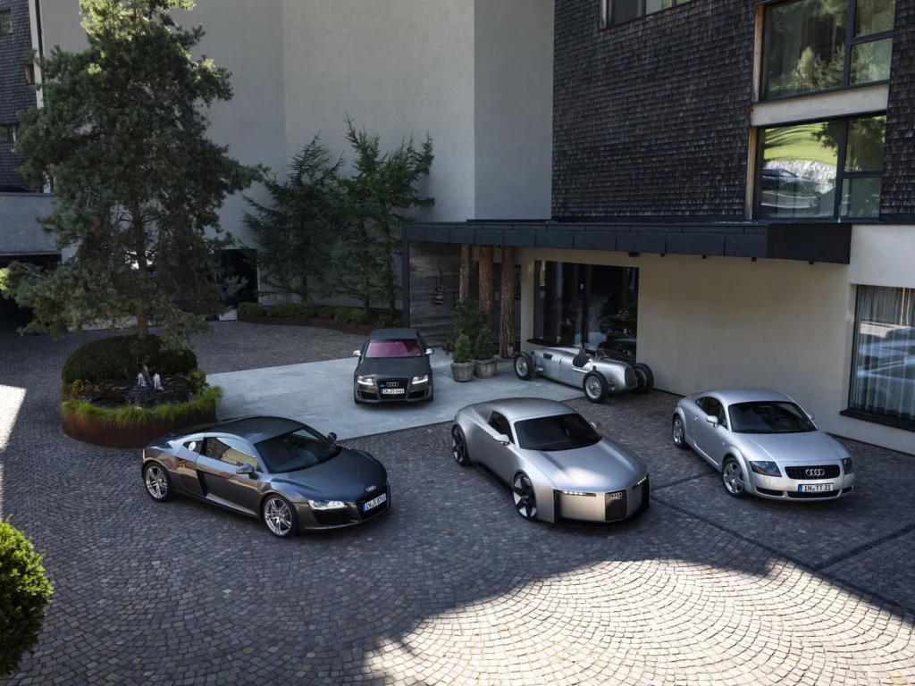 2025 Audi Concept C junto a TT, R8, Auto Unión...