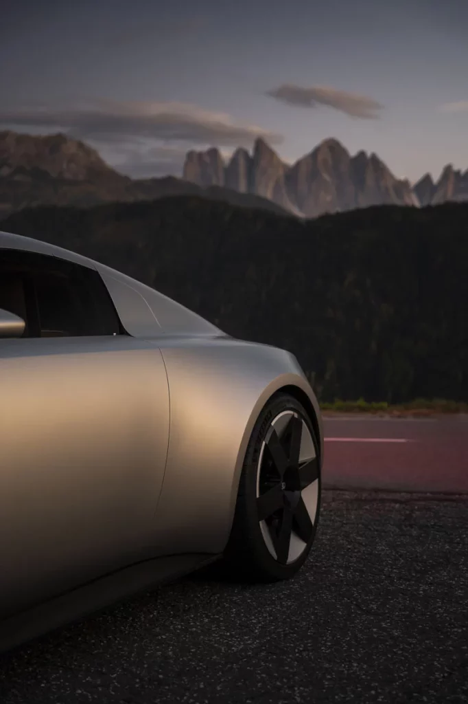 AUDI CONCEPT C 15 Motor16