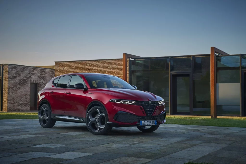Primera prueba del Alfa Romeo Tonale 2026: Más pasión italiana en formato compacto 4 Motor16 Alfa Romeo Tonale 2026 1 Motor16