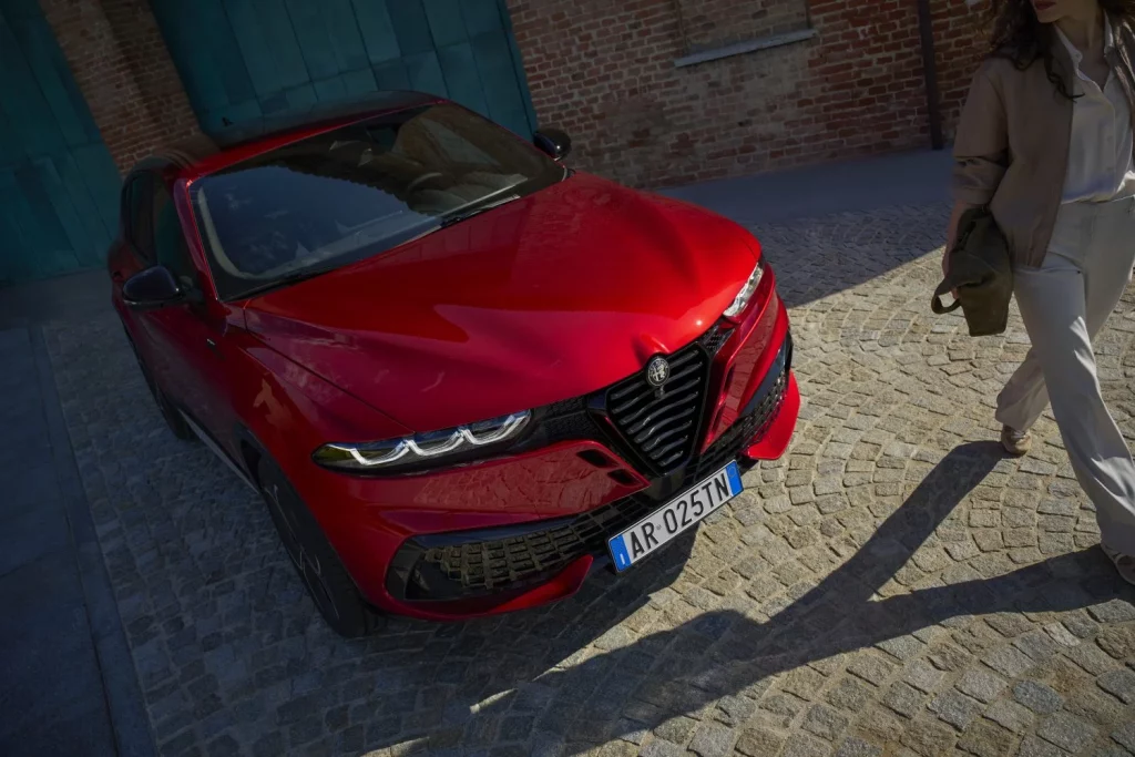 Primera prueba del Alfa Romeo Tonale 2026: Más pasión italiana en formato compacto 9 Motor16 Alfa Romeo Tonale 2026 2 Motor16