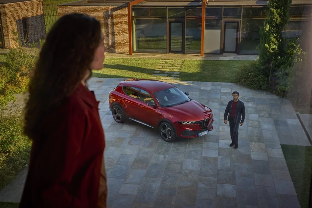 Primera prueba del Alfa Romeo Tonale 2026: Más pasión italiana en formato compacto 30 Motor16 Alfa Romeo Tonale 2026 26 Motor16
