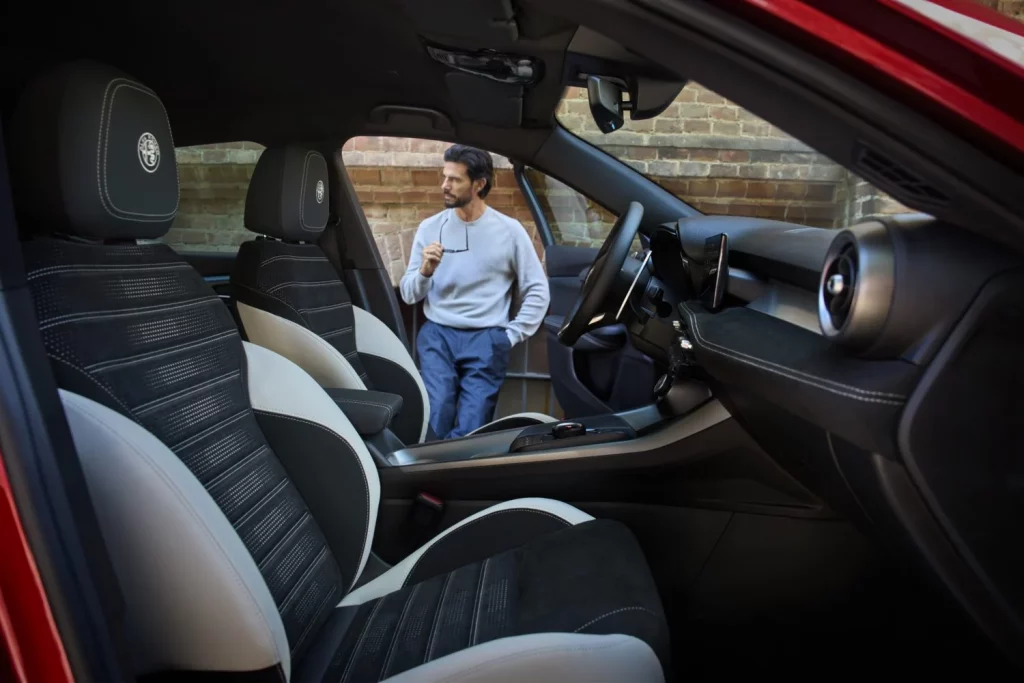 Primera prueba del Alfa Romeo Tonale 2026: Más pasión italiana en formato compacto 47 Motor16 Alfa Romeo Tonale 2026 31 Motor16