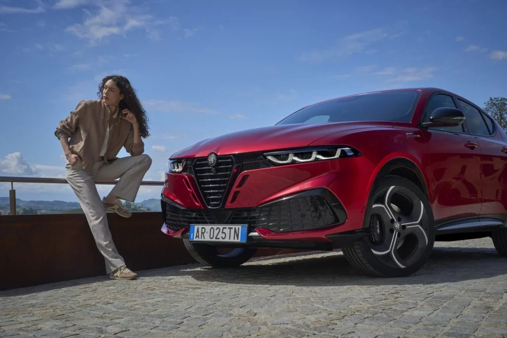 Primera prueba del Alfa Romeo Tonale 2026: Más pasión italiana en formato compacto 13 Motor16 Alfa Romeo Tonale 2026 9 Motor16