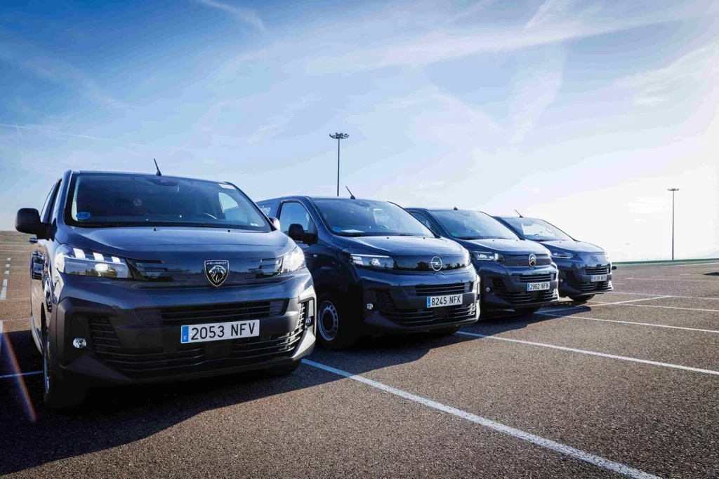 Amazon furgonetas electricas stellantis Motor16