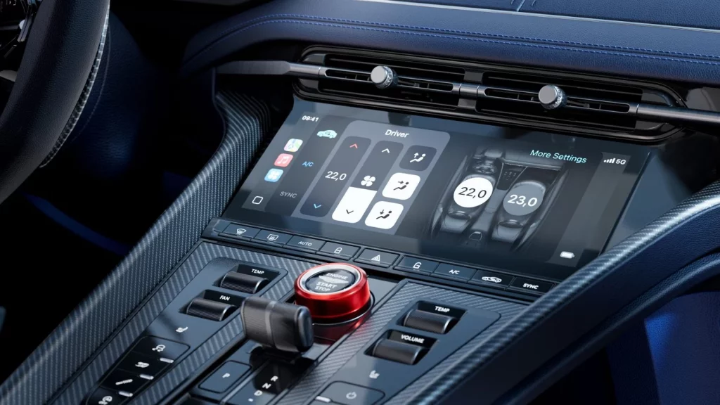 Aston Martin DB12 S: El GT británico gana 20 CV y un alerón