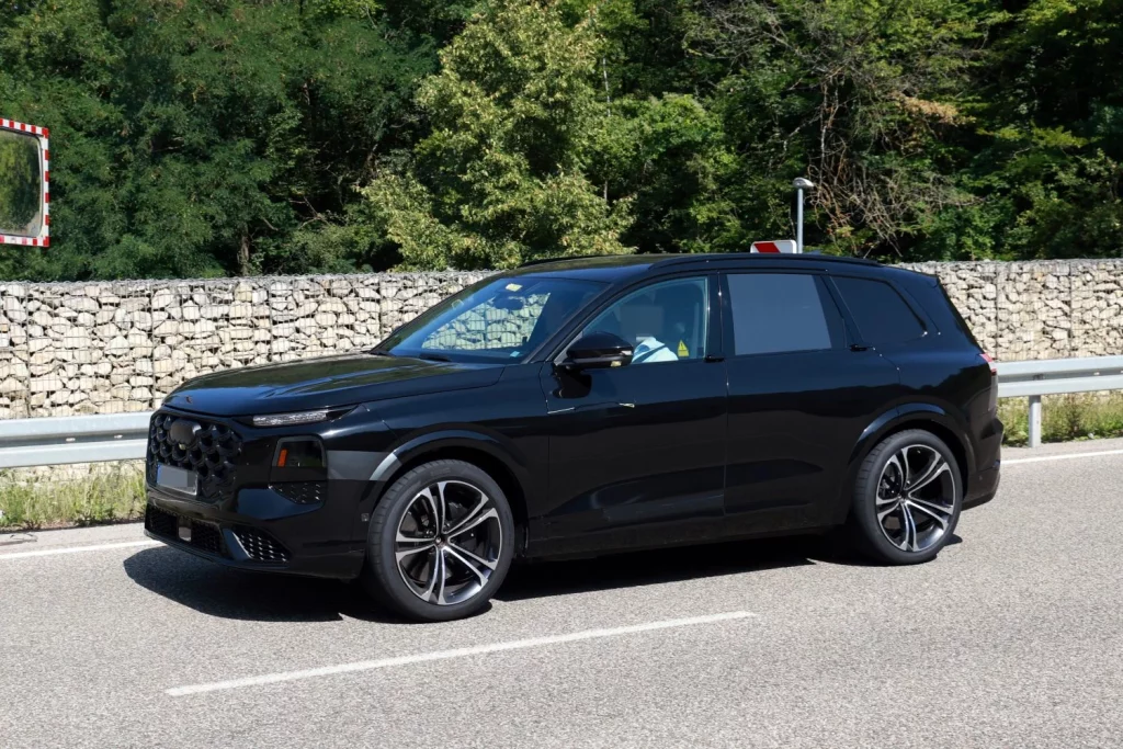 Audi SQ7 10 Motor16