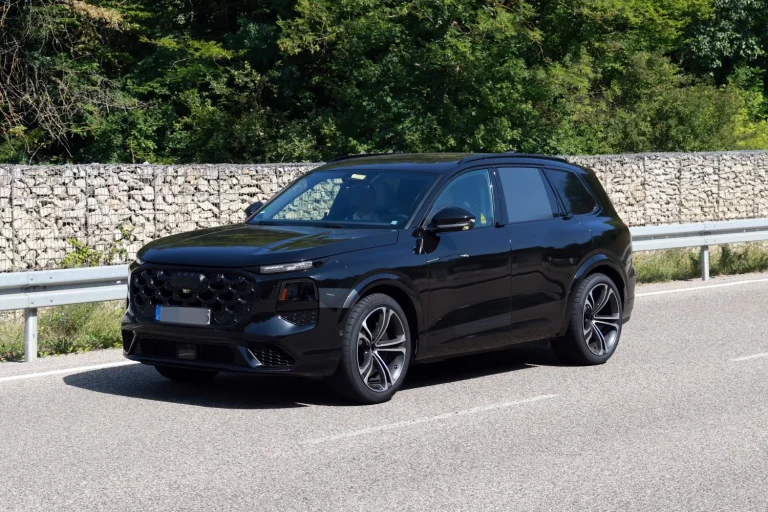 El Audi SQ7 se pasea sin camuflaje… y da una gran pista sobre su motor