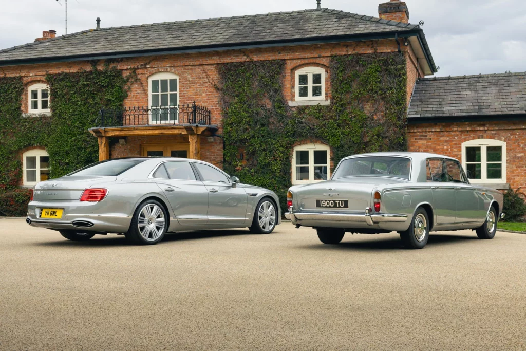 Bentley celebra tres hitos históricos con una exclusiva trilogía del Flying Spur 5 Motor16 BENTLEY Sedan Anniversaries T Series Twin 3 Motor16