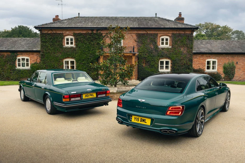 Bentley celebra tres hitos históricos con una exclusiva trilogía del Flying Spur 9 Motor16 BENTLEY Sedan Anniversaries Turbo R Twin 2 Motor16
