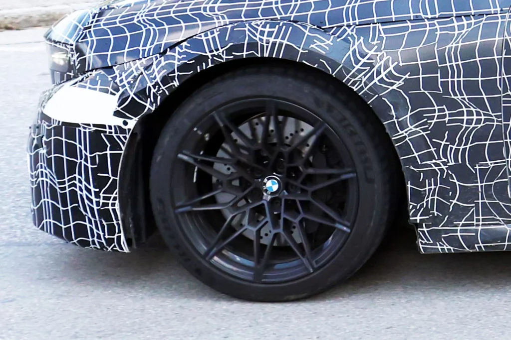'Cazado' el BMW M3 de combustión, que seguirá una generación más 12 Motor16 BMW M3 2027 10 Motor16