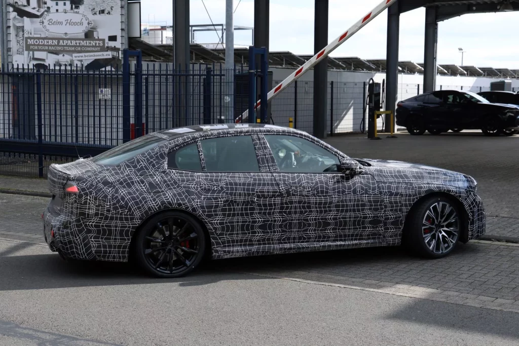 El BMW M350 xDrive sale ‘de paseo’ 1 Motor16 BMW M350